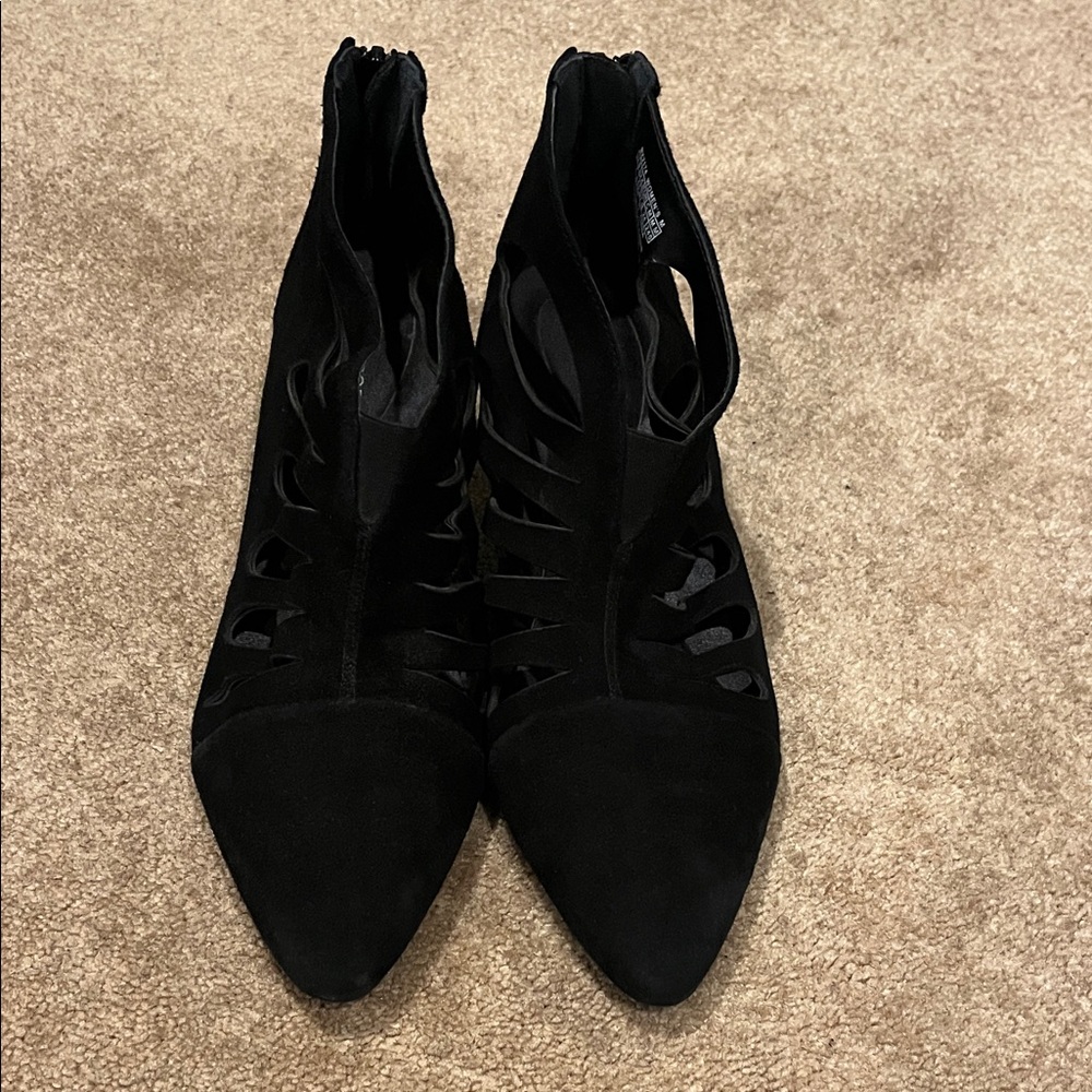 Rockport Elegant Black Cut-Out Heeled Boots